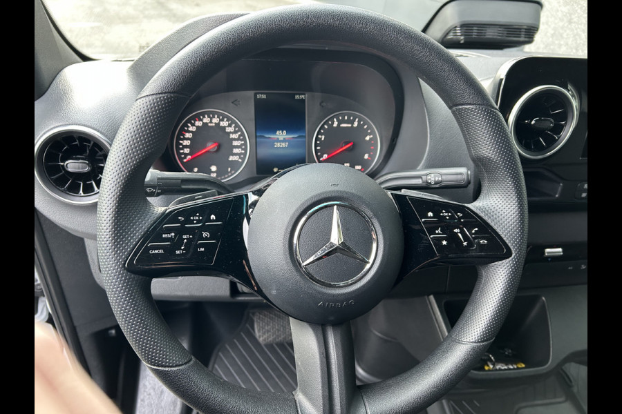 Mercedes-Benz Sprinter 317 CDI L2 H2 Pro Facelift / MBUX / Navigatie / Camera / Cruise control / Airco / 270 Graden achterdeuren