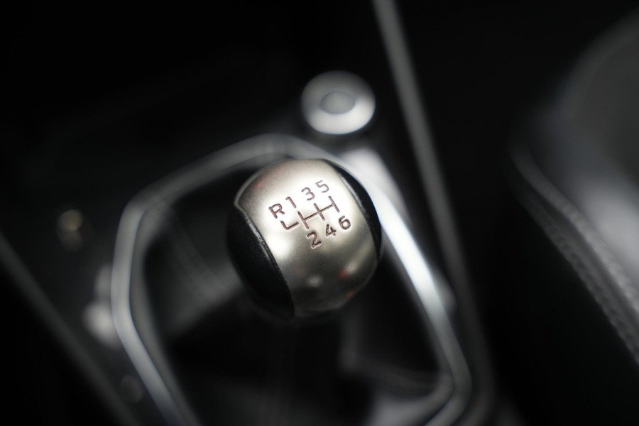 Ford Fiesta 1.5 EcoBoost ST-3 Panoramadak Bang & Olufsen Dodehoek LED Stuurverw.