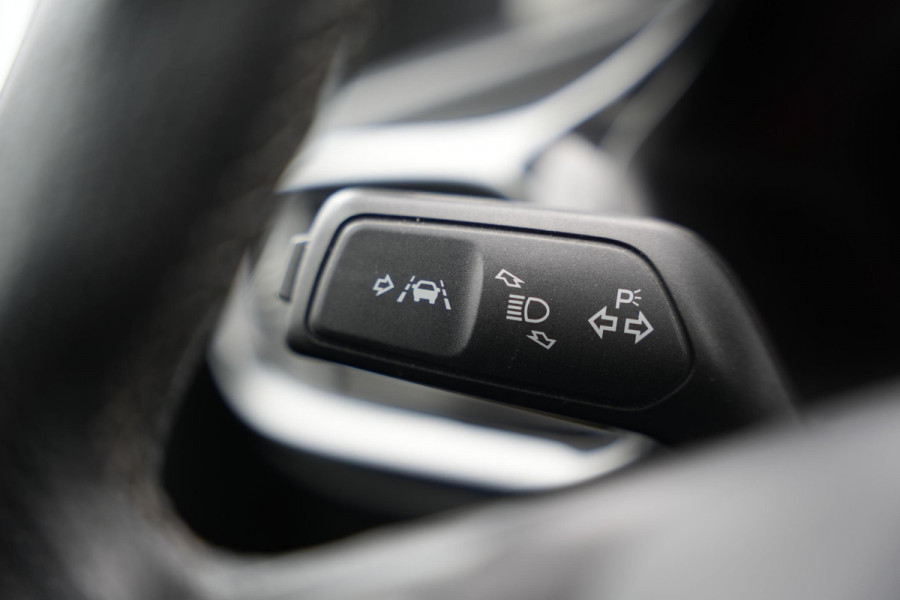 Ford Fiesta 1.5 EcoBoost ST-3 Panoramadak Bang & Olufsen Dodehoek LED Stuurverw.