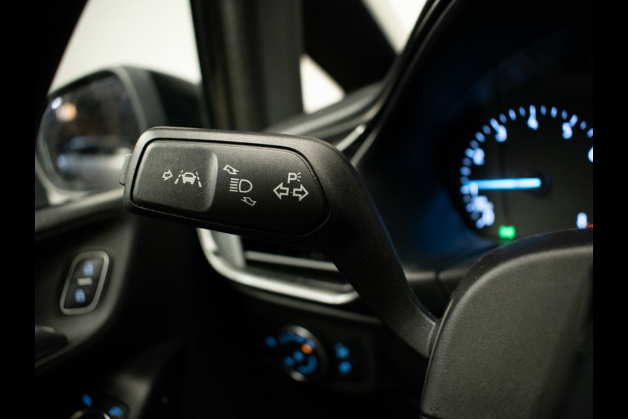 Ford Fiesta 1.1 Sport (APPLE CARPLAY,NAVI,CRUISE,BLACK EDITION,TREKHAAK,DAB,LED,SPORTSTOELEN,NETTE STAAT)