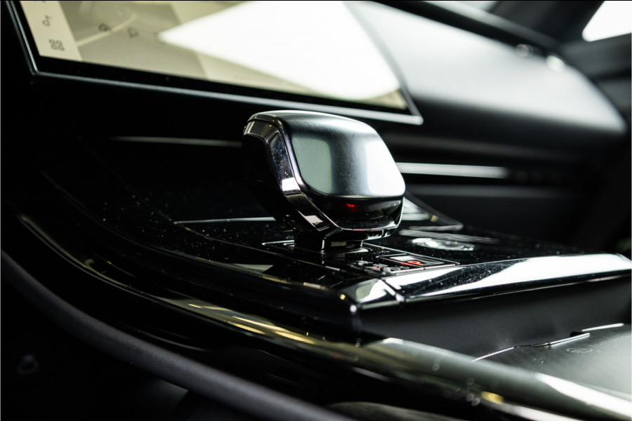 Land Rover Range Rover Sport 4.4 P635 SV Edition One Obsidian Black - Panorama | Carbon | Stoelkoeling & Massage | Meridian Audio