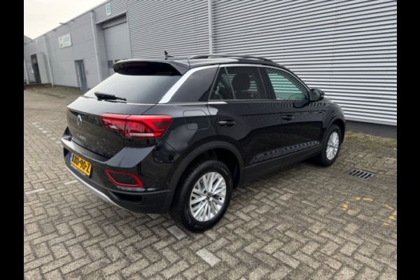 Volkswagen T-Roc 1.5 TSI Automaat,Virtueel,Navigatie-Camera-Carplay,Cruisecontrol,stoelverwarming