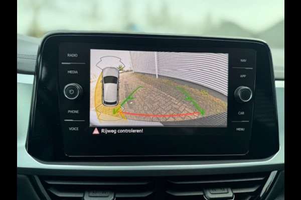 Volkswagen T-Roc 1.5 TSI Automaat,Virtueel,Navigatie-Camera-Carplay,Cruisecontrol,stoelverwarming
