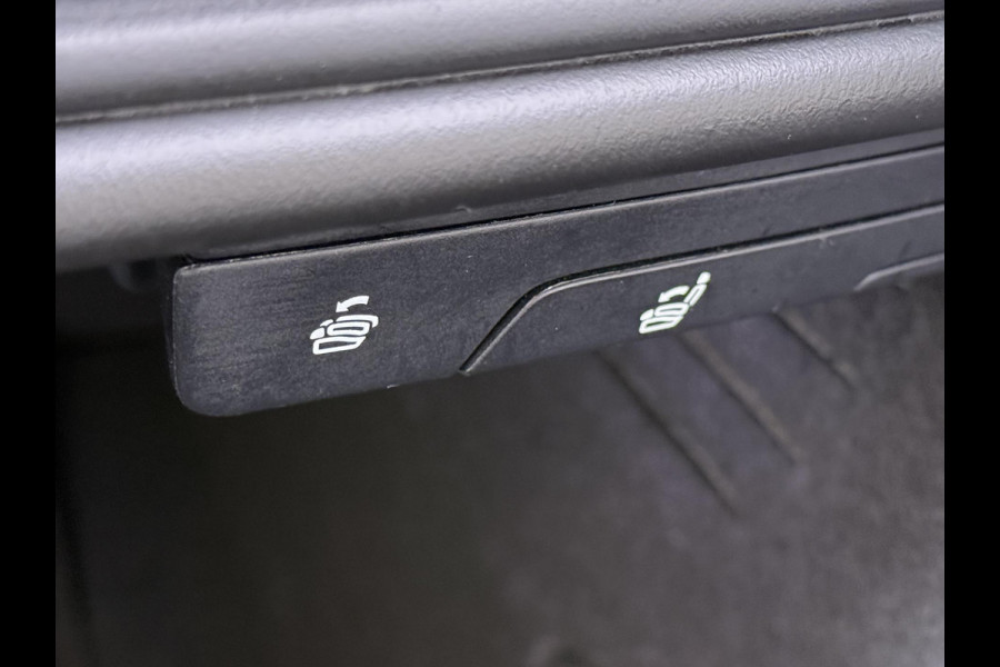 Audi A5 Coupé 40 TFSI S edition VAN € 31.900,- VOOR € 28.440,- UW LENTEVOORDEEL € 3.460,-! | S LINE IN- EN EXTERIEUR | TOPSTAAT! | 20 INCH| LEER| CAMERA| STOELVERWARMING| MATRIX LED| QUANTUM GRIJS