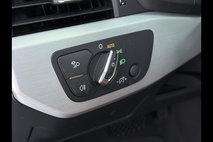 Audi A5 Coupé 40 TFSI S edition VAN € 31.900,- VOOR € 28.440,- UW LENTEVOORDEEL € 3.460,-! | S LINE IN- EN EXTERIEUR | TOPSTAAT! | 20 INCH| LEER| CAMERA| STOELVERWARMING| MATRIX LED| QUANTUM GRIJS