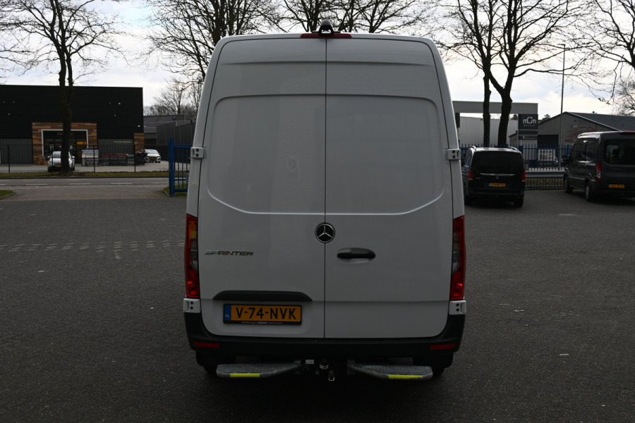 Mercedes-Benz Sprinter 317 CDI L2H2 3500 kg trekhaak, MBUX met camera, Etc.