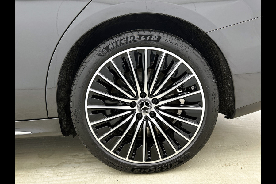 Mercedes-Benz E-Klasse 300 e Sport Edition AMG Line | Panorama Schuif-Kanteldak | Distronic | Lederen bekleding | Alarm | Parkeerpakket met 360°-camera | 20 Inch AMG Velgen. Inclusief 24 maanden MB Certified garantie voor Europa.