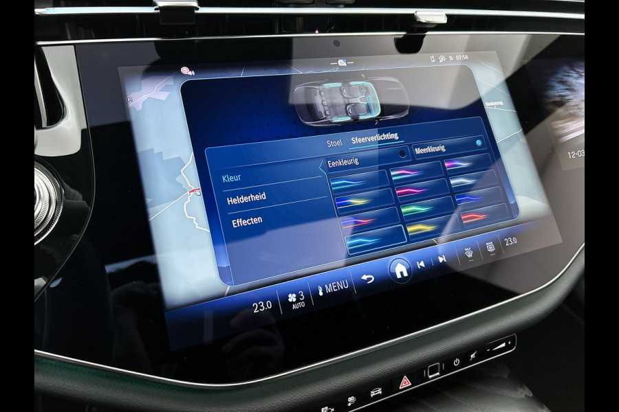 Mercedes-Benz E-Klasse 300 e Sport Edition AMG Line | Panorama Schuif-Kanteldak | Distronic | Lederen bekleding | Alarm | Parkeerpakket met 360°-camera | 20 Inch AMG Velgen. Inclusief 24 maanden MB Certified garantie voor Europa.