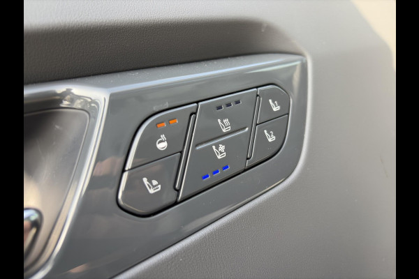 Kia EV9 GT-Line AWD 99.8 kWh HUD | Leder | Meridian Sound | Camera | Navi | Apple CarPlay/Android Auto | Key-Less | Stuur-/Stoelverwarming | PDC | Cruise | LED |