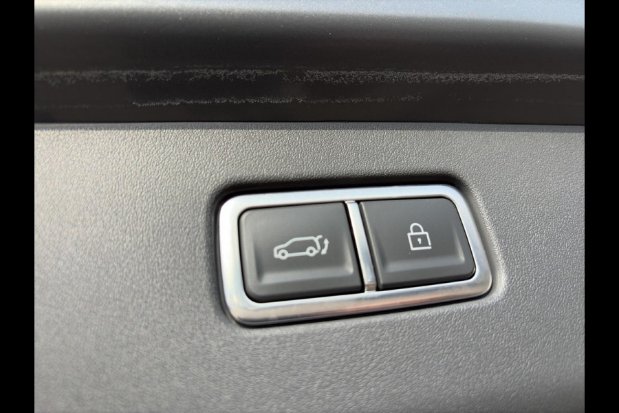 Kia EV9 GT-Line AWD 99.8 kWh HUD | Leder | Meridian Sound | Camera | Navi | Apple CarPlay/Android Auto | Key-Less | Stuur-/Stoelverwarming | PDC | Cruise | LED |