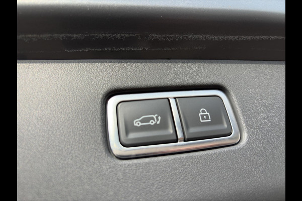 Kia EV9 GT-Line AWD 99.8 kWh HUD | Leder | Meridian Sound | Camera | Navi | Apple CarPlay/Android Auto | Key-Less | Stuur-/Stoelverwarming | PDC | Cruise | LED |