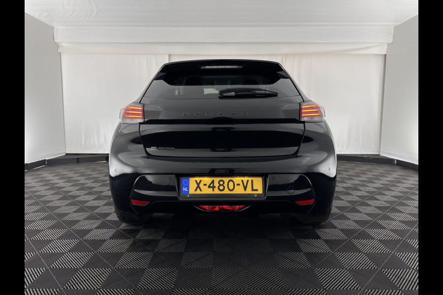 Peugeot e-208 EV Style 50 kWh [ 3-Fase-11kW] {SOH-96%} (INCL-BTW) Aut. *LEATHER-FABRIC | FULL-LED | SPORT-SEATS | KEYLESS | PRIVACY-GLASS | DAB+ | NAVI-FULLMAP | ECC | PDC | CRUISE | 16''ALU*