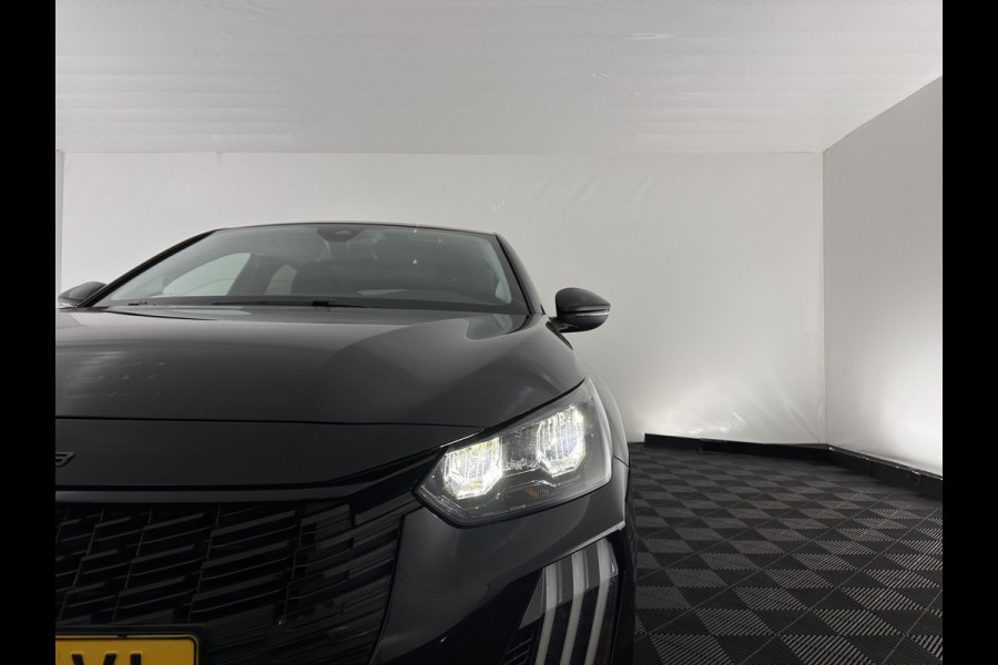 Peugeot e-208 EV Style 50 kWh [ 3-Fase-11kW] {SOH-96%} (INCL-BTW) Aut. *LEATHER-FABRIC | FULL-LED | SPORT-SEATS | KEYLESS | PRIVACY-GLASS | DAB+ | NAVI-FULLMAP | ECC | PDC | CRUISE | 16''ALU*