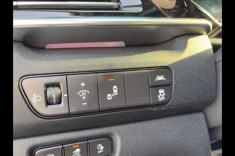 Kia Niro 1.6 GDi PHEV ExecutiveLine | Automaat | Leder | Apple Carplay & Android Auto | Camera | Cruise | Stoelventilatie & Verwarming |