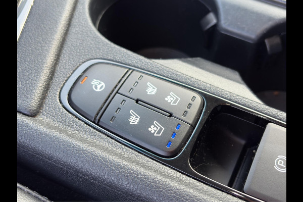 Kia Niro 1.6 GDi PHEV ExecutiveLine | Automaat | Leder | Apple Carplay & Android Auto | Camera | Cruise | Stoelventilatie & Verwarming |