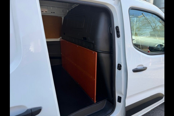 Opel Combo 1.5D L2H1 Edition AIRCO I NAVI I TREKHAAK I PDC I APPLE CARPLAY I 1e EIGENAAR I COMPETE ONDERHOUDSHISTORIE