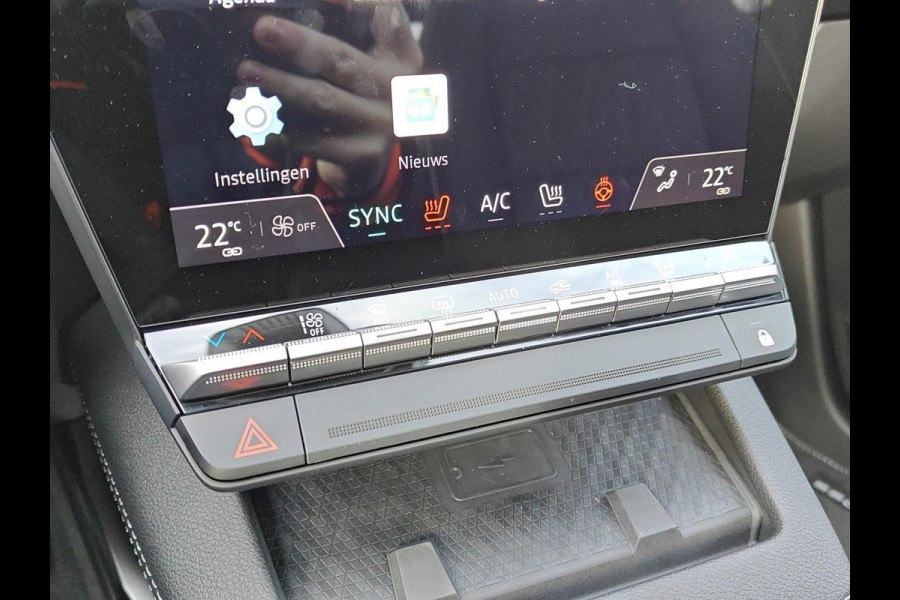 Mitsubishi Eclipse Cross Instyle 87 kWh | Zwart Dak | Leder interieur