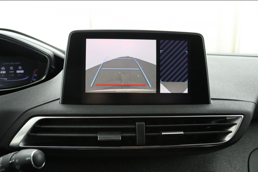 Peugeot 3008 *CARPLAY*CAMERA*ECC*HAAK*NAVI*ELEK.KLEP*1/2LEDER*