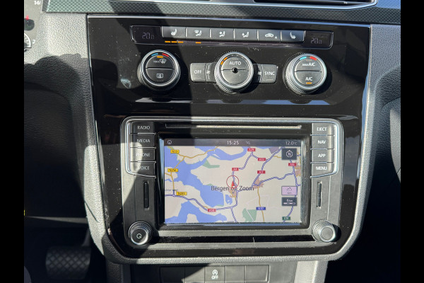 Volkswagen Caddy 1.4 TSI Automaat * 5 pers. * Navigatie * Trekhaak * Stoelverwarming *