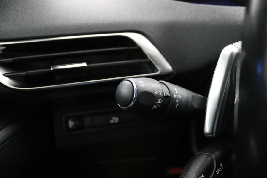 Peugeot 3008 *CARPLAY*CAMERA*ECC*HAAK*NAVI*ELEK.KLEP*1/2LEDER*