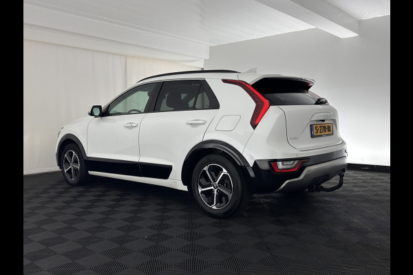 Kia Niro 1.6 GDi Hybrid Dynamic Plus Line (INCL-BTW) Aut. *PANO | HEAD-UP | LEATHER | DIGI-COCKPIT | NAVI-FULLMAP | DAB | ADAPTIVE-CRUISE | CAMERA | HEATED-COMFORTSEATS | KEYLESS | PRIVACYGLASS | SHIFTPADDLES | CARPLAY | TOWBAR | 16"