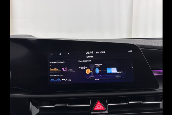 Kia Niro 1.6 GDi Hybrid Dynamic Plus Line (INCL-BTW) Aut. *PANO | HEAD-UP | LEATHER | DIGI-COCKPIT | NAVI-FULLMAP | DAB | ADAPTIVE-CRUISE | CAMERA | HEATED-COMFORTSEATS | KEYLESS | PRIVACYGLASS | SHIFTPADDLES | CARPLAY | TOWBAR | 16"