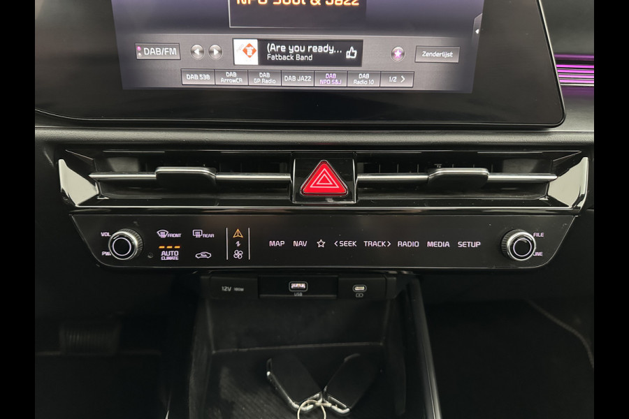 Kia Niro 1.6 GDi Hybrid Dynamic Plus Line (INCL-BTW) Aut. *PANO | HEAD-UP | LEATHER | DIGI-COCKPIT | NAVI-FULLMAP | DAB | ADAPTIVE-CRUISE | CAMERA | HEATED-COMFORTSEATS | KEYLESS | PRIVACYGLASS | SHIFTPADDLES | CARPLAY | TOWBAR | 16"