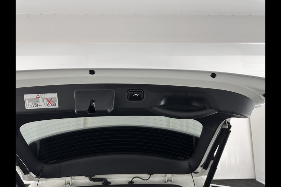 Kia Niro 1.6 GDi Hybrid Dynamic Plus Line (INCL-BTW) Aut. *PANO | HEAD-UP | LEATHER | DIGI-COCKPIT | NAVI-FULLMAP | DAB | ADAPTIVE-CRUISE | CAMERA | HEATED-COMFORTSEATS | KEYLESS | PRIVACYGLASS | SHIFTPADDLES | CARPLAY | TOWBAR | 16"