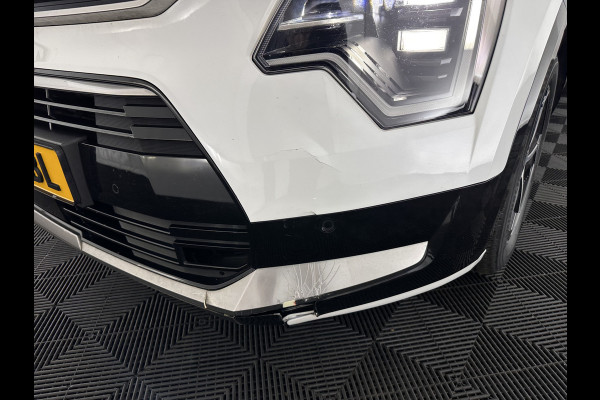 Kia Niro 1.6 GDi Hybrid Dynamic Plus Line (INCL-BTW) Aut. *PANO | HEAD-UP | LEATHER | DIGI-COCKPIT | NAVI-FULLMAP | DAB | ADAPTIVE-CRUISE | CAMERA | HEATED-COMFORTSEATS | KEYLESS | PRIVACYGLASS | SHIFTPADDLES | CARPLAY | TOWBAR | 16"