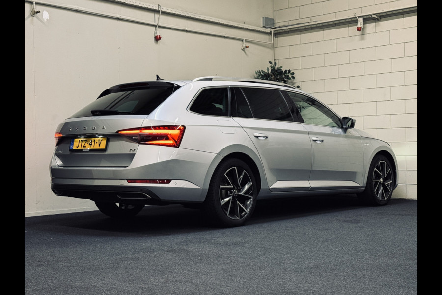 Škoda Superb Combi 1.4 TSI iV Laurin & Klement | Panorama | Stoelvent. | Trekhaak