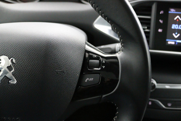 Peugeot 308 SW CARPLAY*130PK*PANO*NAVI*CAMERA*HAAK*CRUISE*ECC*