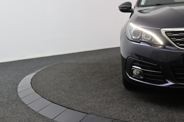 Peugeot 308 SW CARPLAY*130PK*PANO*NAVI*CAMERA*HAAK*CRUISE*ECC*