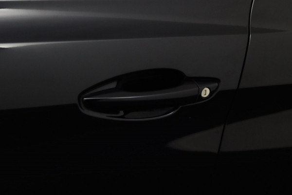 Peugeot 308 SW CARPLAY*130PK*PANO*NAVI*CAMERA*HAAK*CRUISE*ECC*