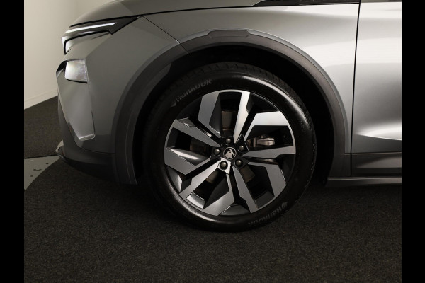 Škoda Elroq 60 Sportline 204pk | Navigatie | Keyless entry | Parkeercamera | Adaptieve cruise controle | Stoelverwarming | Parkeersensoren voor en achter