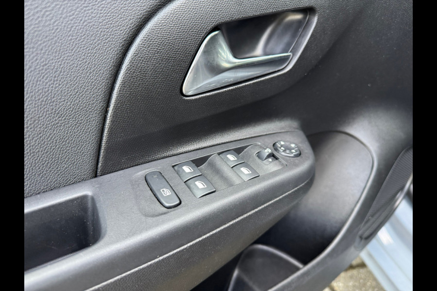Opel Corsa 1.2 Turbo Hybrid GS - Automaat - Camera - Climate - Navi - LED