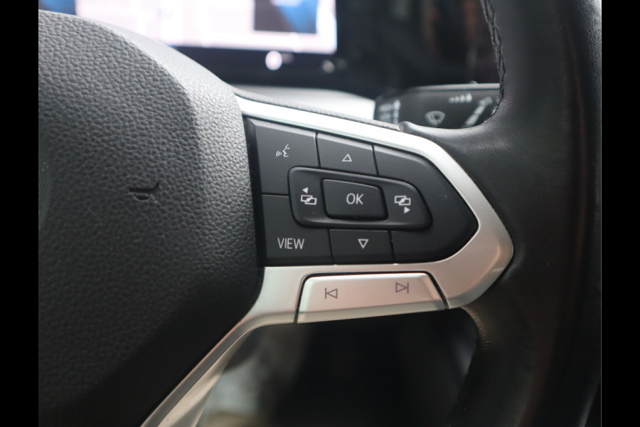 Volkswagen Golf 1.5 TSI Life Business Navi / LED /Camera / Trekh / Climate BTW auto