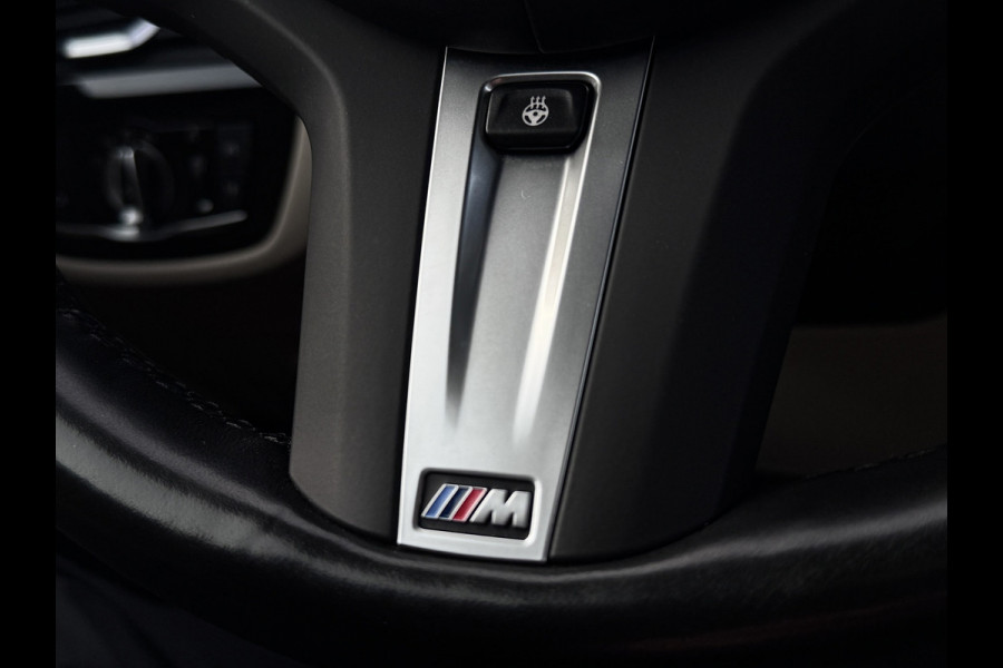 BMW 5 Serie Touring 530e M-Sport | Pano | Trekhaak | Laser | Head Up | Driving Assist Pro | Keyless | Dealer onderhouden | 1e eig.