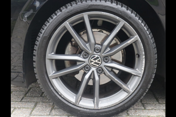 Volkswagen Golf 1.5 TSI Life Business Navi / LED /Camera / Trekh / Climate BTW auto
