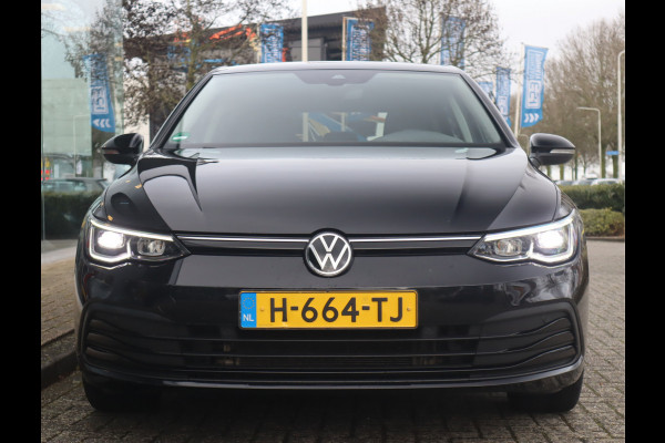 Volkswagen Golf 1.5 TSI Life Business Navi / LED /Camera / Trekh / Climate BTW auto