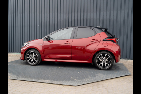 Toyota Yaris 1.5 Hybrid Executive | Bi-Tone | 17'' | Stoelverw. | Apple Carplay/ Android Auto | Prijs Rijklaar!!