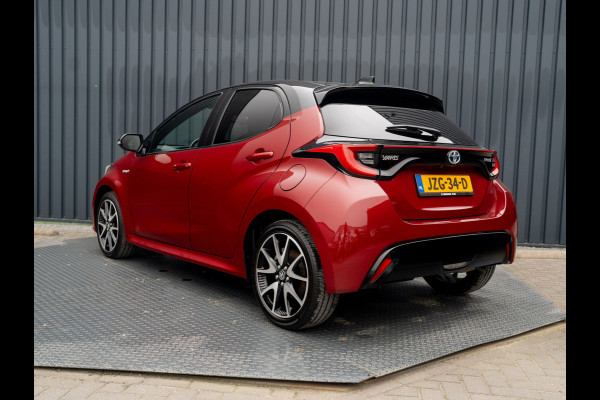 Toyota Yaris 1.5 Hybrid Executive | Bi-Tone | 17'' | Stoelverw. | Apple Carplay/ Android Auto | Prijs Rijklaar!!