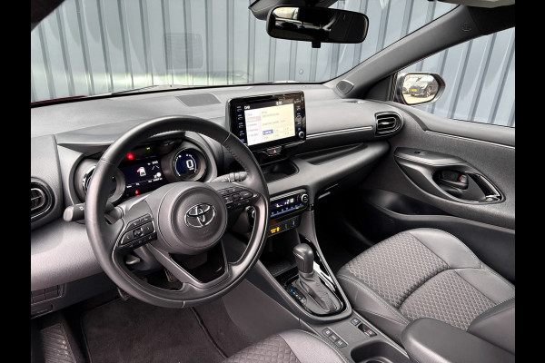 Toyota Yaris 1.5 Hybrid Executive | Bi-Tone | 17'' | Stoelverw. | Apple Carplay/ Android Auto | Prijs Rijklaar!!