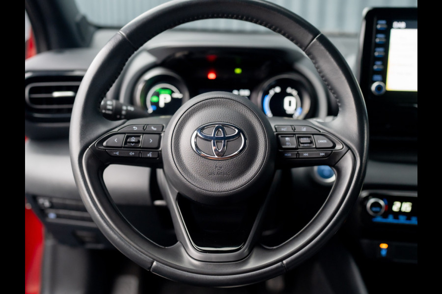 Toyota Yaris 1.5 Hybrid Executive | Bi-Tone | 17'' | Stoelverw. | Apple Carplay/ Android Auto | Prijs Rijklaar!!