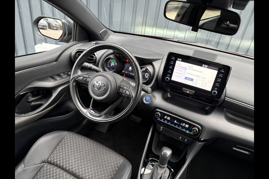 Toyota Yaris 1.5 Hybrid Executive | Bi-Tone | 17'' | Stoelverw. | Apple Carplay/ Android Auto | Prijs Rijklaar!!