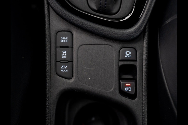 Toyota Yaris 1.5 Hybrid Executive | Bi-Tone | 17'' | Stoelverw. | Apple Carplay/ Android Auto | Prijs Rijklaar!!