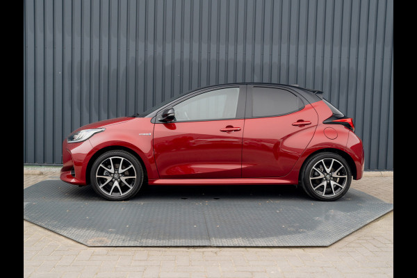 Toyota Yaris 1.5 Hybrid Executive | Bi-Tone | 17'' | Stoelverw. | Apple Carplay/ Android Auto | Prijs Rijklaar!!