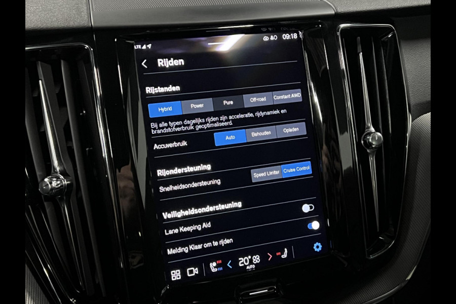 Volvo XC60 2.0 T6 Plug-in hybrid AWD R-Design Open dak | 360 camera | Cruise control | Stoelventilatie | Stuur-/stoelverwarming | Carplay