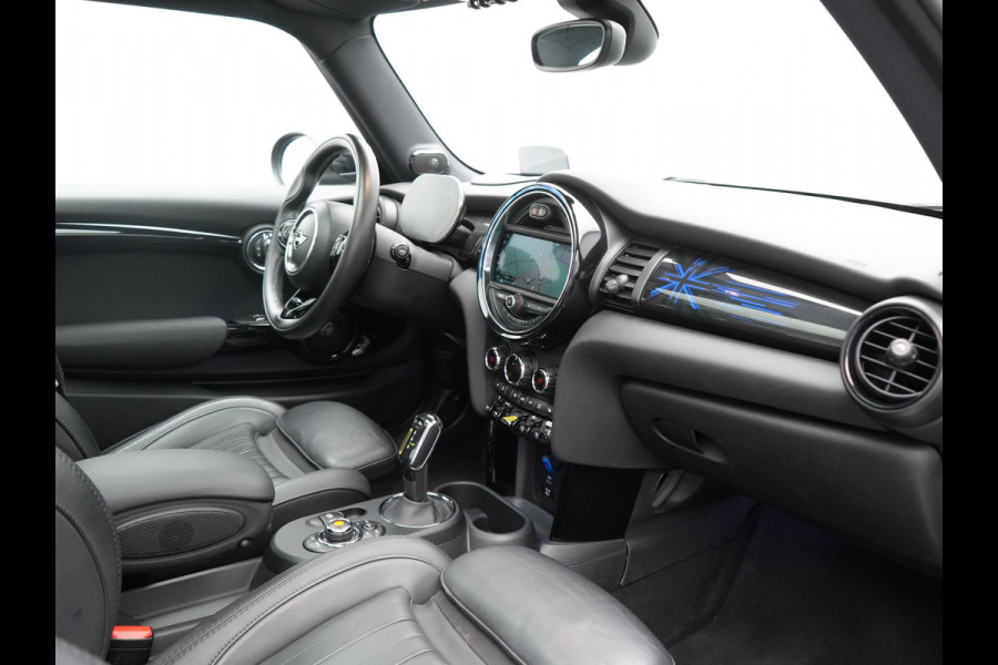 MINI Mini Electric Yours 33 kWh 184pk | Panodak | Head Up | Harman / Kardon | Camera | Lederen Sportstoelen Verwarmd | Keyless | Apple Carplay | Cruise Control | LED Koplampen | Virtual | Navigatie | DAB |