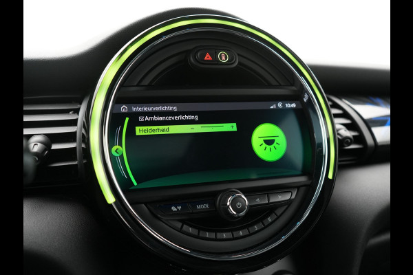 MINI Mini Electric Yours 33 kWh 184pk | Panodak | Head Up | Harman / Kardon | Camera | Lederen Sportstoelen Verwarmd | Keyless | Apple Carplay | Cruise Control | LED Koplampen | Virtual | Navigatie | DAB |