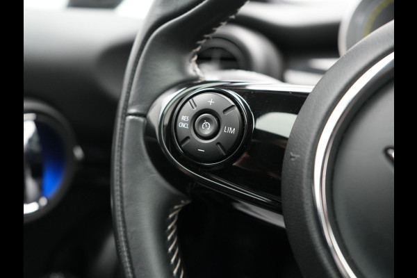 MINI Mini Electric Yours 33 kWh 184pk | Panodak | Head Up | Harman / Kardon | Camera | Lederen Sportstoelen Verwarmd | Keyless | Apple Carplay | Cruise Control | LED Koplampen | Virtual | Navigatie | DAB |